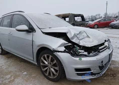 2016 Volkswagen Golf Sportwagen Tsi Se 4-Door z USA, uszkodzony, nr VIN 3VWC17AU9GM517418